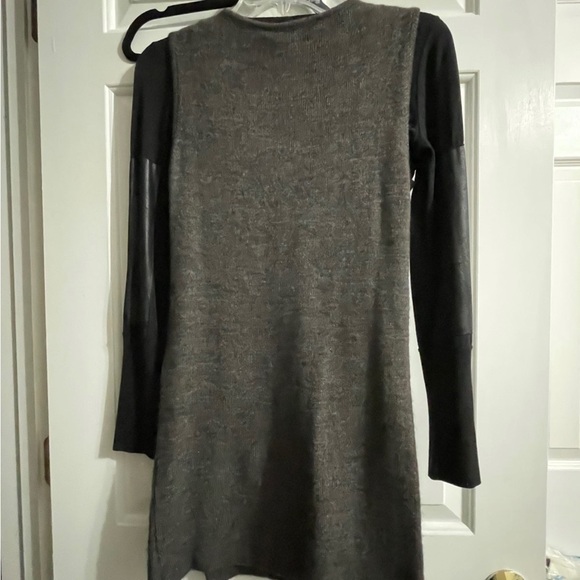 Cardigan outfit was a 15th birthday gift value is $400 in total of each item. - Picture 11 of 12